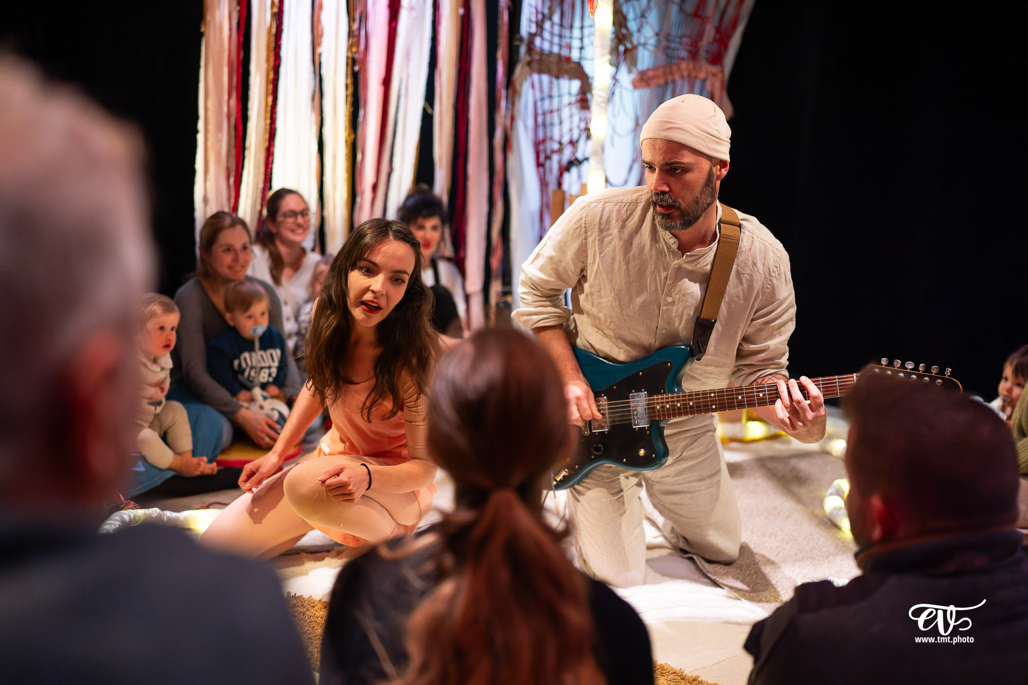 PAR LE COEUR (CIE L'INDOCILE)